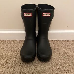 Hunter boots, size 9 (EU 40)